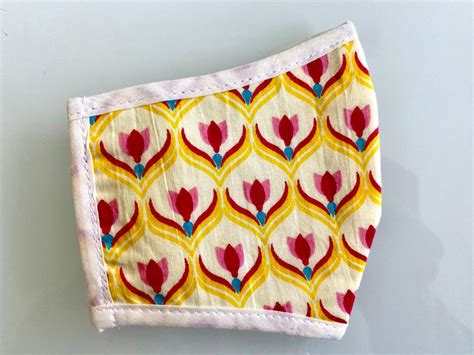 LOTUS BLOOM 3-PLY MASK – Frangipani