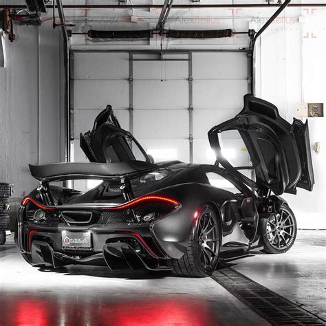 McLaren P1 painted in Gray in race mode Photo taken by: Alex Bellus ...