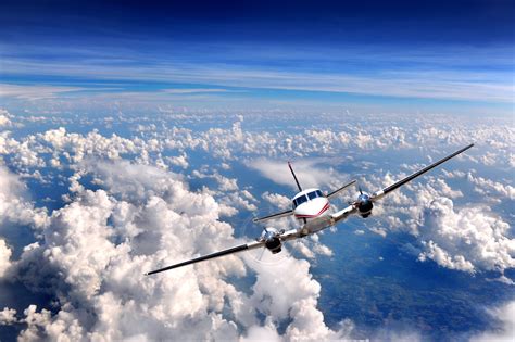 Stunning Aircraft in Flight - 4K Ultra HD Wallpaper