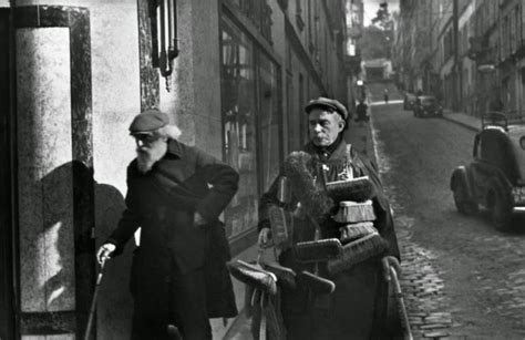 La Vie En Rose: 20 photos depict the everyday life in France in the ...