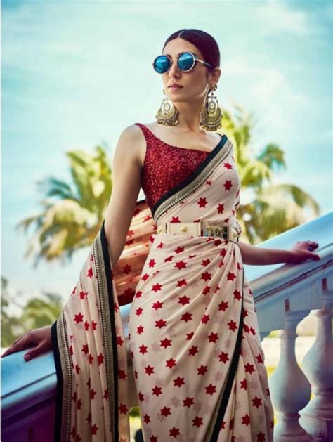 20 Gorgeous Sabyasachi Blouses For Your D-Day Look Book