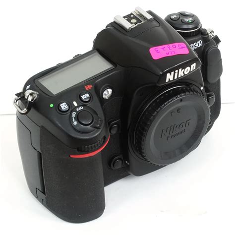 [USED] Nikon D300 DSLR Camera (Excellent Condition! Shutter Count ...