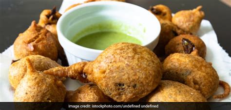 सर्दी में मटर से बनाएं स्वादिष्ट मटर मैसूर बोंडा, हर कोई हो जाएगा इसका ...