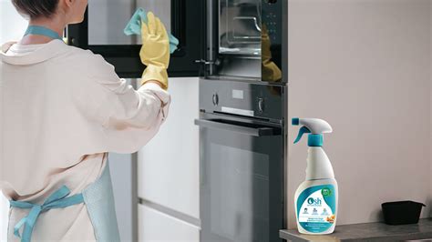 Benefits of Using Natural and Eco-Friendly Kitchen Cleaners – oshlife
