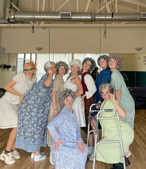 49 Senior geriatric party ideas | old lady costume, grandma costume ...