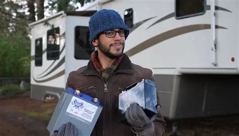 Exploding RV 的图像结果