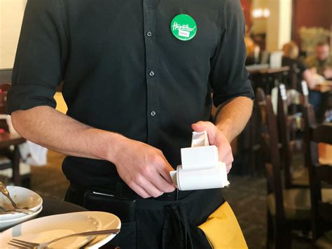 How Old Do You Have To Be To Be A Waitress At Olive Garden at Sergio Hasting blog