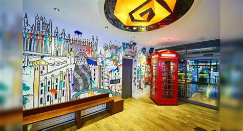 Britain's first pod hotel | TimesTravel