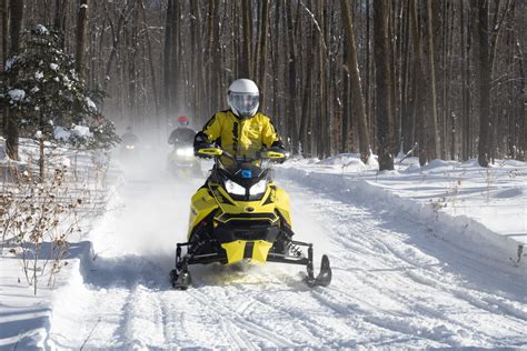 Snowmobiling | Things to Do in North Central Wisconsin