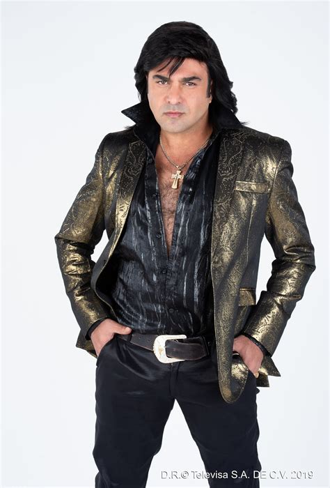 Nosotros los Guapos: conoce los personajes