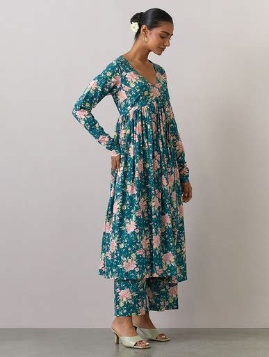 Shop Ikshita Choudhary Women Green Cotton Printed V Neck Regular Fit ...