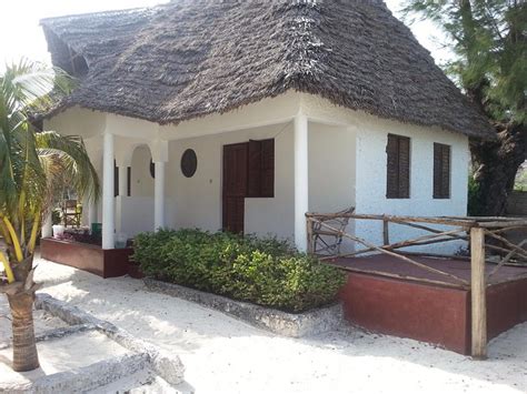 KARIBUNI BEACH VILLA (Jambiani, Zanzibar Island) - Villa Reviews ...