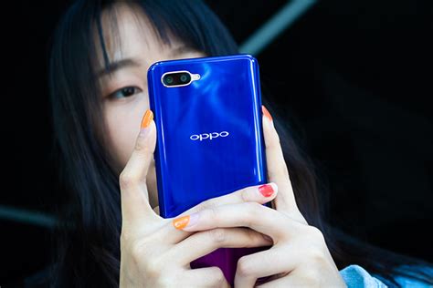 OPPO K1评测：首款千元光感屏幕指纹手机，而且还有高颜值 - 行业资讯 - 闪电修官方网站 - 免费上门，手机维修