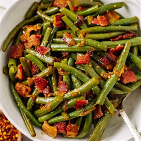 Crockpot Fresh Green Beans with Bacon - Dr. Davinah's Eats