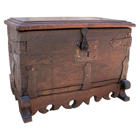 Beautiful 18th century Spanish Chest at 1stDibs | medieval spanish chest