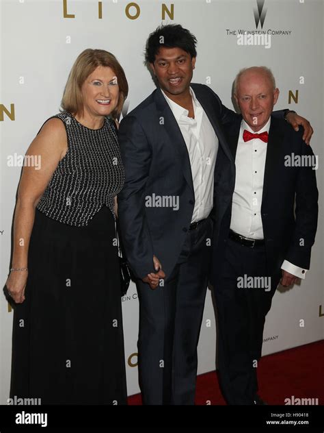 New York, USA. 16th Nov, 2016. Sue Brierley, Saroo Brierley and John ...