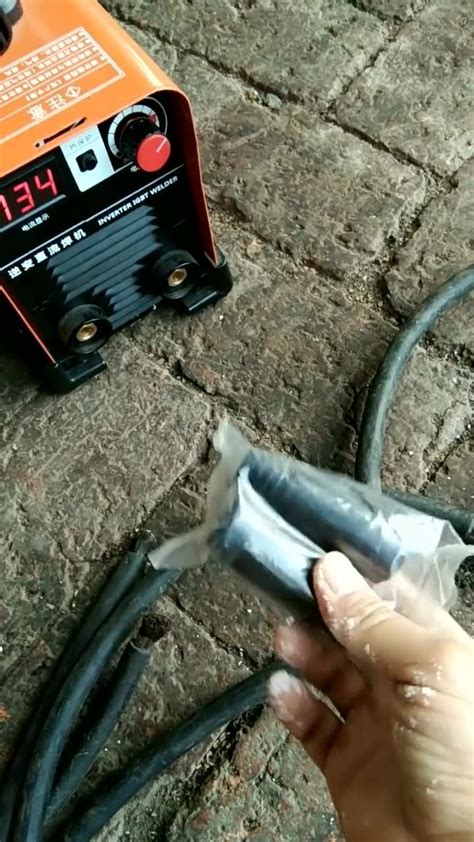 电焊机的焊把线应该怎么接