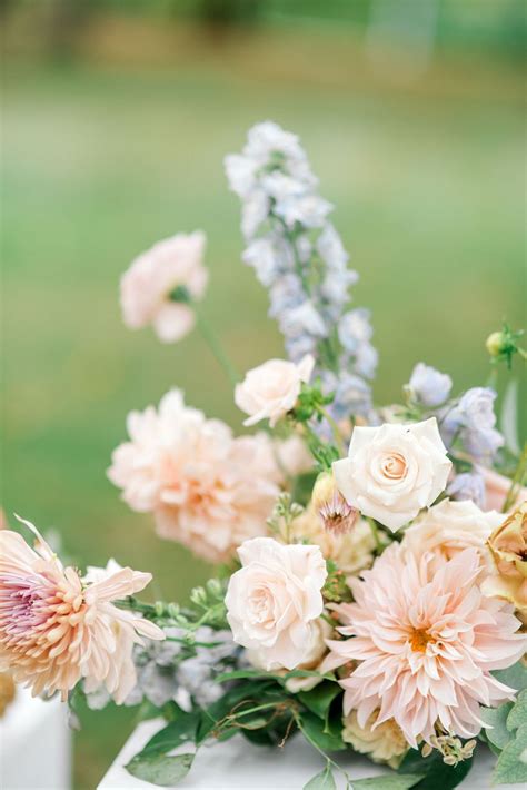 A textural and inviting fall wedding at Pinecroft at Crosley Estate ...