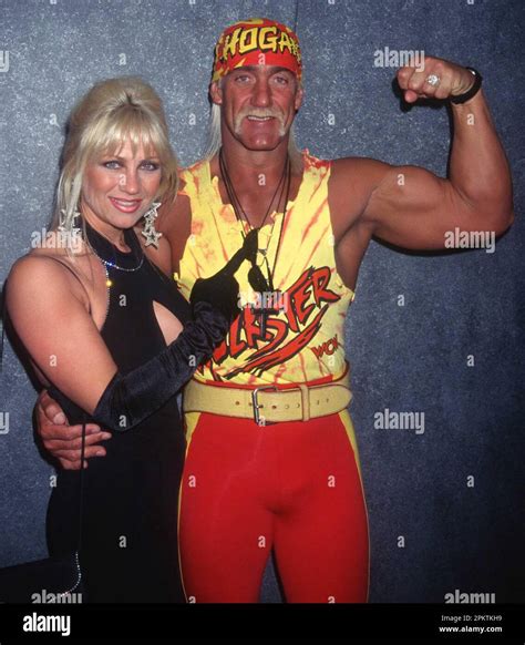 How Old Was Hulk Hogans Wife