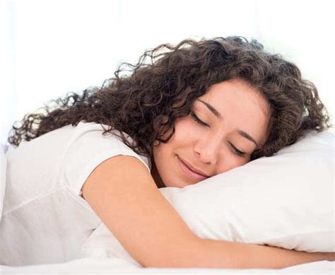 How To Remove Dark Circles Under Your Eyes | Femina.in