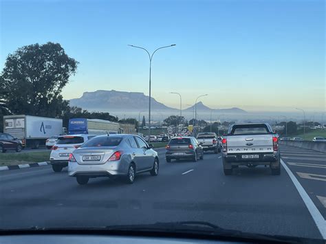 Early Morning Cape Town Traffic at it’s finest : r/capetown