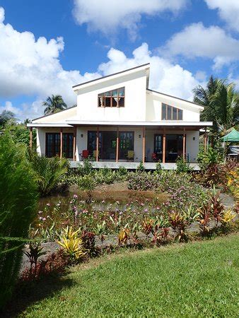 KENDI'S BEACH GARDEN (Gubat) - Guesthouse Reviews, Photos, Rate ...