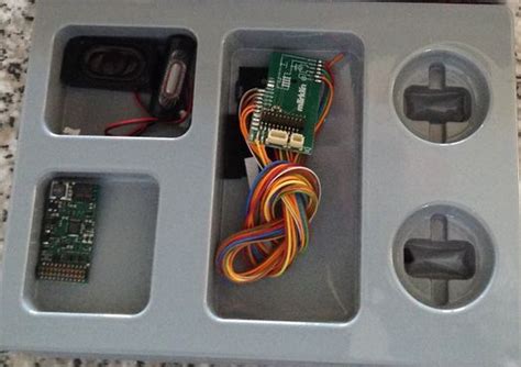 Image result for How to Install a 60906 Marklin Decoder