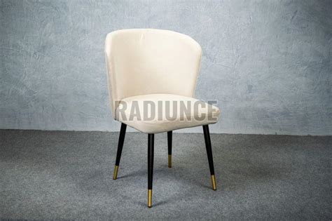 Off White Comfy Curved Wooden Chair Manufacturer, Supplier from Chennai