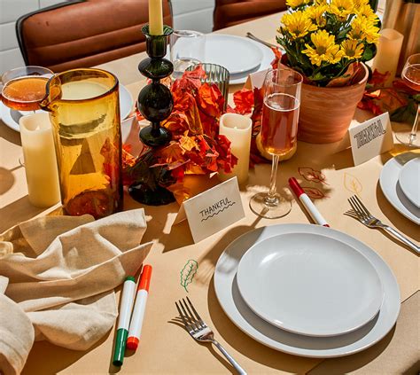 9 Easy & Cheap Thanksgiving Table Decor Ideas | DoorDash Blog