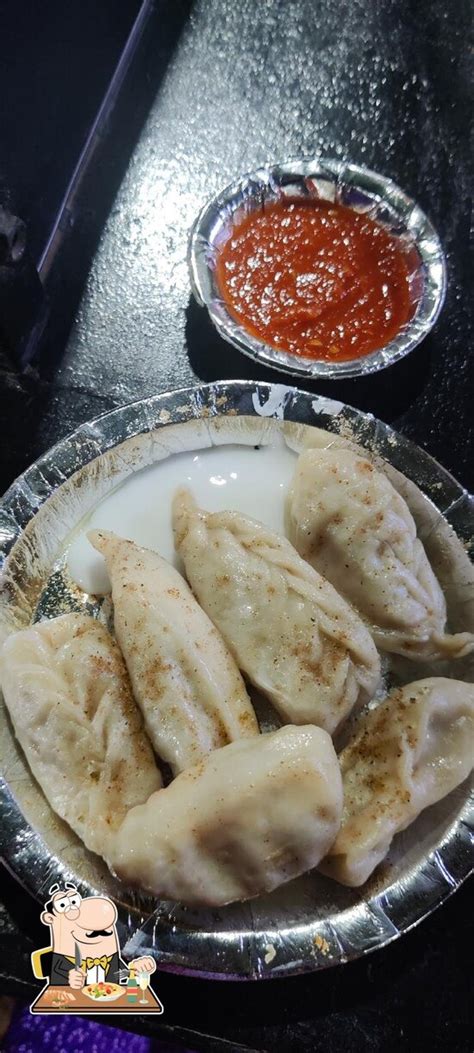 Menu at Momos Mart, Zundal