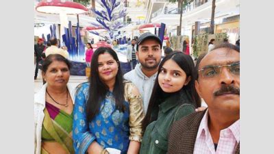 Lucknow: Son rushes from Germany with oxygen aid, saves dad | Lucknow ...