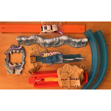 Hot Wheels Shark Slammer Track Set (มือสอง ไม่มีกล่อง) | Shopee Thailand