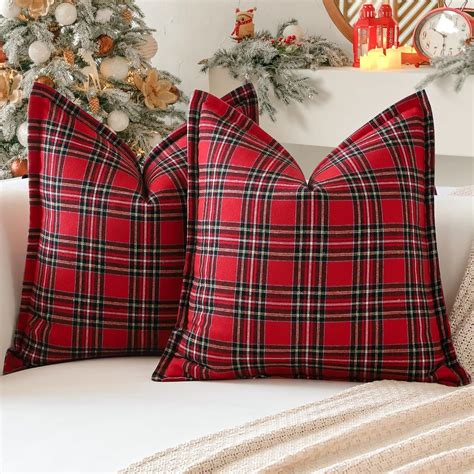 Amazon.com: OTOSTAR Pack of 2 Christmas Scottish Plaid Throw Pillow ...