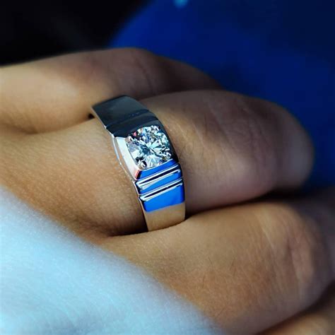 Looking for Diamond Ring Price for Your Man? We Got You Covered!