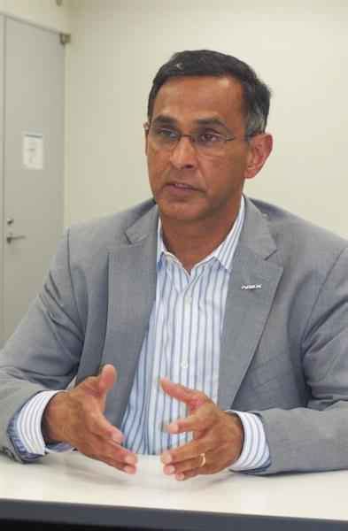 【フォトギャラリー】【2代目NSX】選び抜かれたエリート技術者100人が生産に従事 組み立ては手作業で1台の生産に10日間 生産責任者の ...