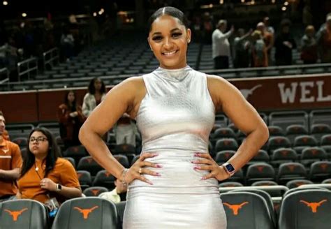 Sydney Carter Net Worth, Biography, Age, Heights, Husband, Career, Wiki ...