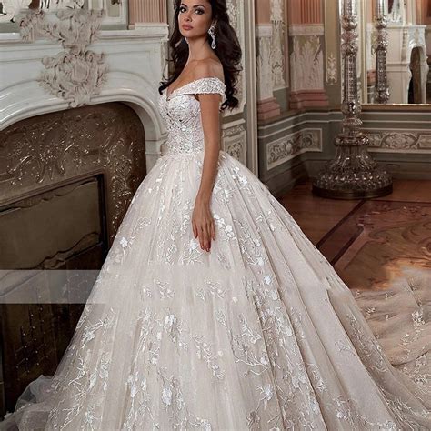 Off-shoulder French-style Bride Trailing Mori Style Simple Small ...