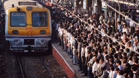 Local Train Crowd 的图像结果