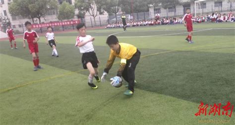 温州市中小学生足球联赛初中组开战 500人参赛_科教文体_温州网