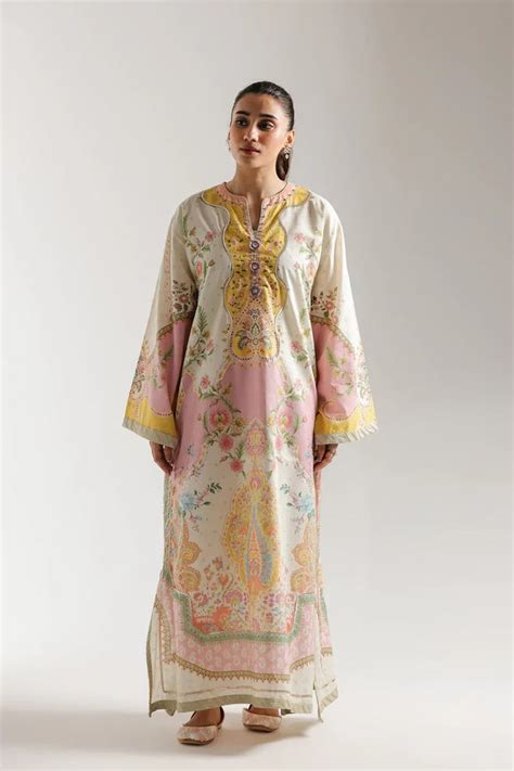 Stylish Kaftan Outfits | Nainpreet - The Collective