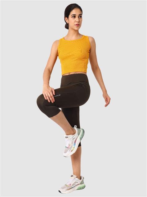Women Bloom Algal Solid Capri with 1 pocket- RUNOVA CAPRI - BA ...