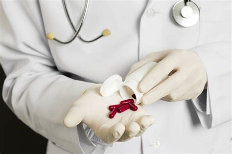 Internal Medicine vs Family Medicine: What’s the Difference