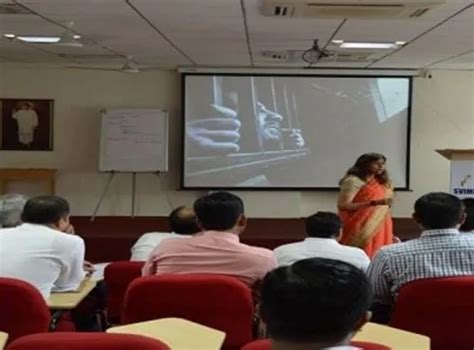 Sadhu Vaswani Institute of Management Studies for Girls Pune Campus ...