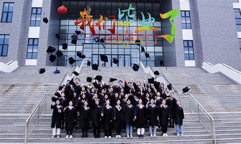 学院为2015届毕业生集中办理毕业离校手续-贵州轻工职业技术学院