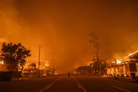 This is the worst fire the Pacific Palisades has ever seen, experts say ...