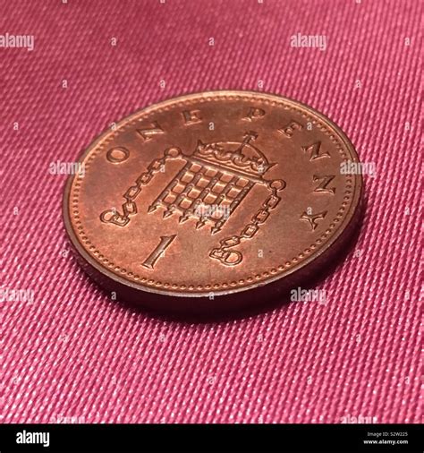 1p copper coin british hi-res stock photography and images - Alamy