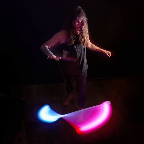 Threeworlds Lumi Pro LED LeviWand - Flow DNA