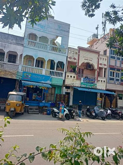 Individual house with shop in GF , houses in 1st and 2nd floor - For ...