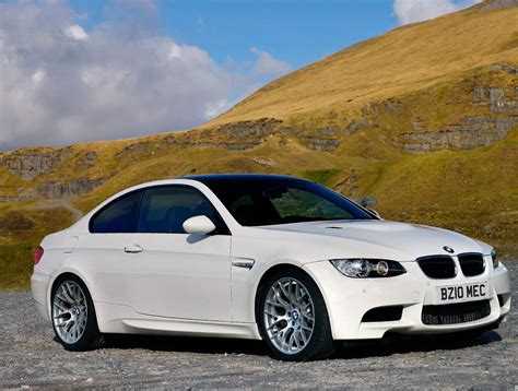 BMW M3 Coupe (E92) Photos and Specs. Photo: M3 Coupe (E92) BMW prices ...