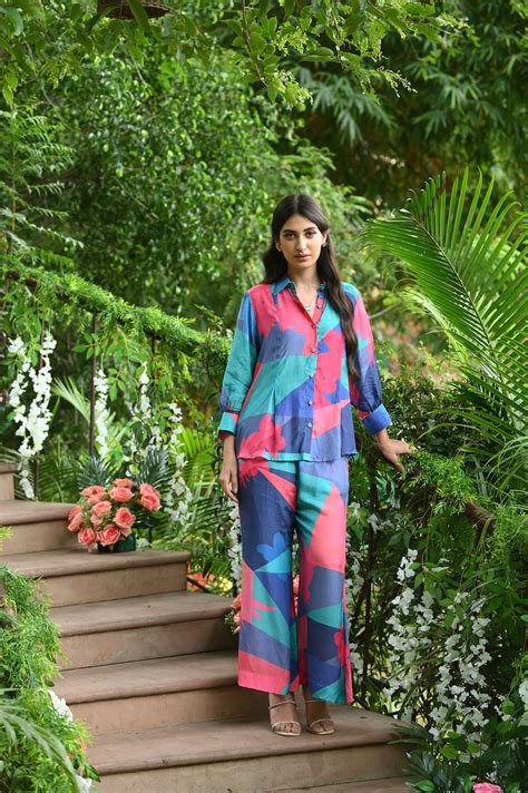 Blue and Green Geometric Botanic design Coord Set – Mahee Jaipur
